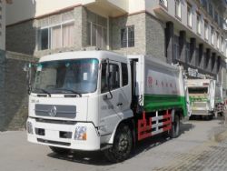 天锦国四后压缩车